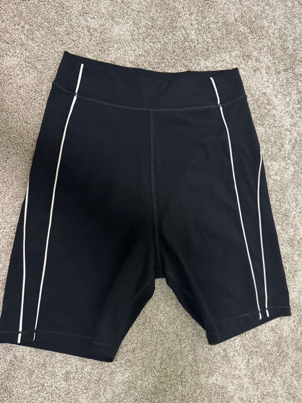 White Fox Active Black Biker Shorts Contrast Trim Size Medium